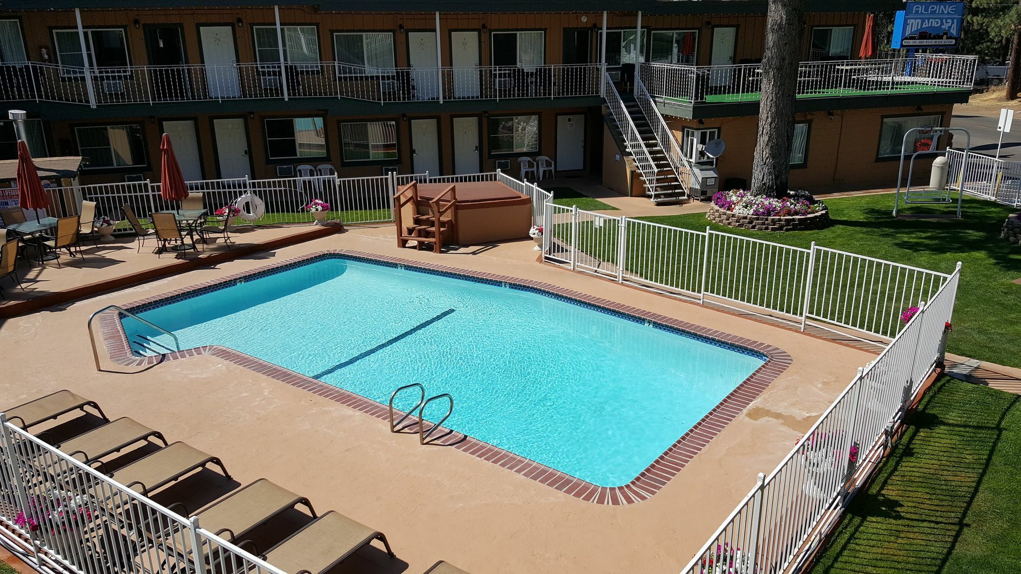 Alpine Inn & Spa South Lake Tahoe Exterior photo
